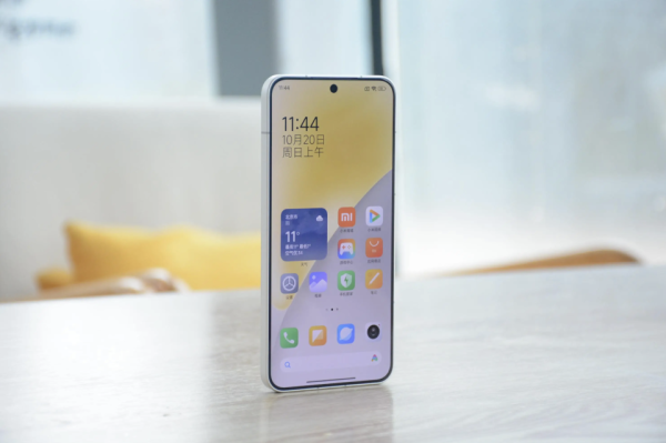 天牛配资 小米16 Pro影像大揭秘：主摄大变化，潜望长焦是标准版同款！